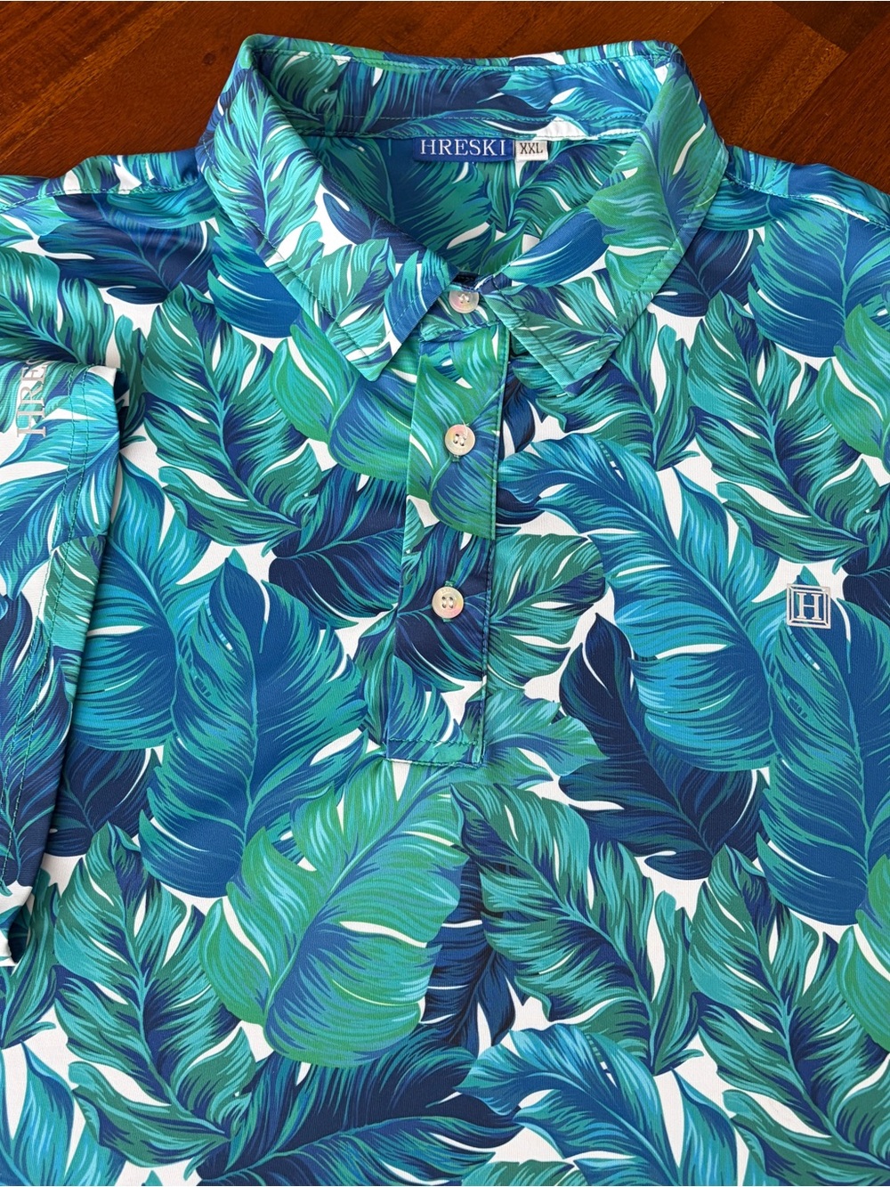 Hreski Performance Golf Polo Short Sleeve Shirt Blue Green Tropical Leaf Print